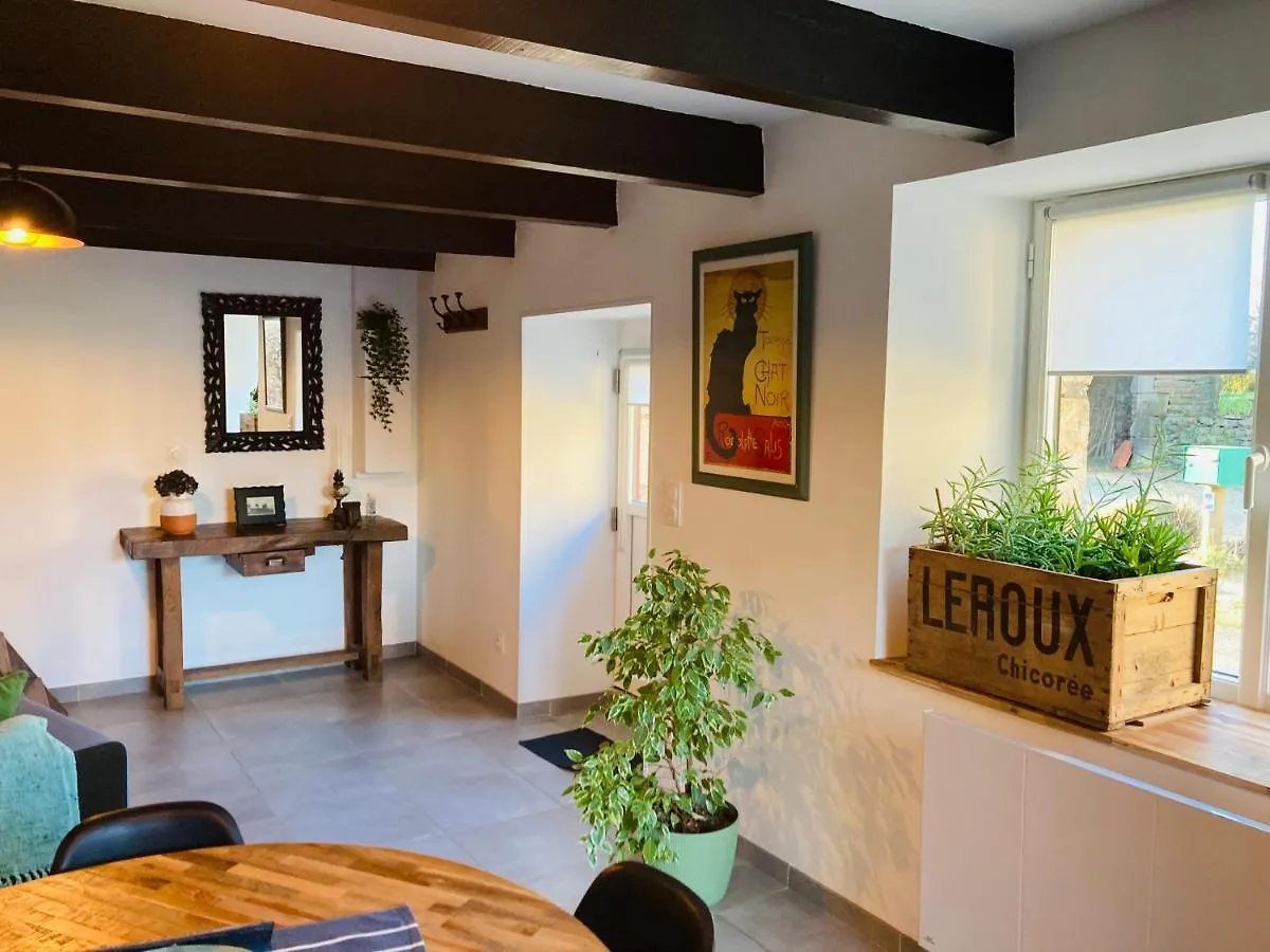 Charmante Petite Maison Renovee Quistinic 0*,  フランス